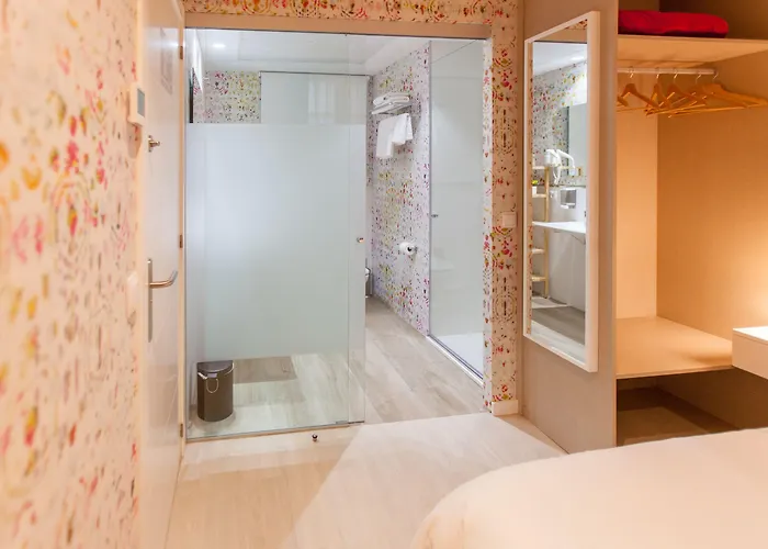 Hotell Host & 3*