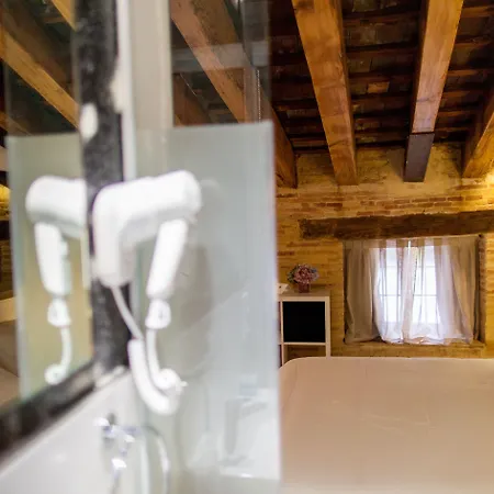 Hotel Host & Valencia