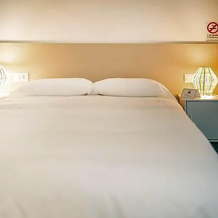 Host & Hotel 3*