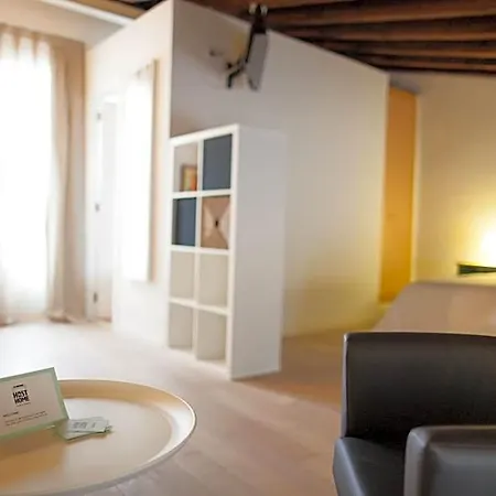 Host & Hotel 3*