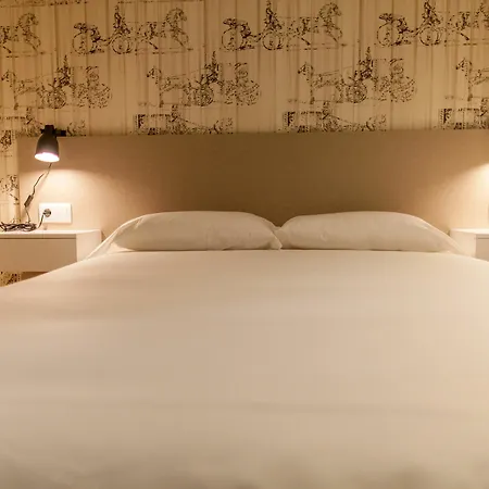 Guest house Host & 3*