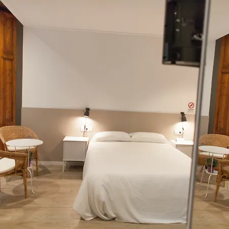 Guest house Host & 3*