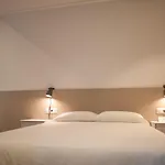 Hotel Host & 3*