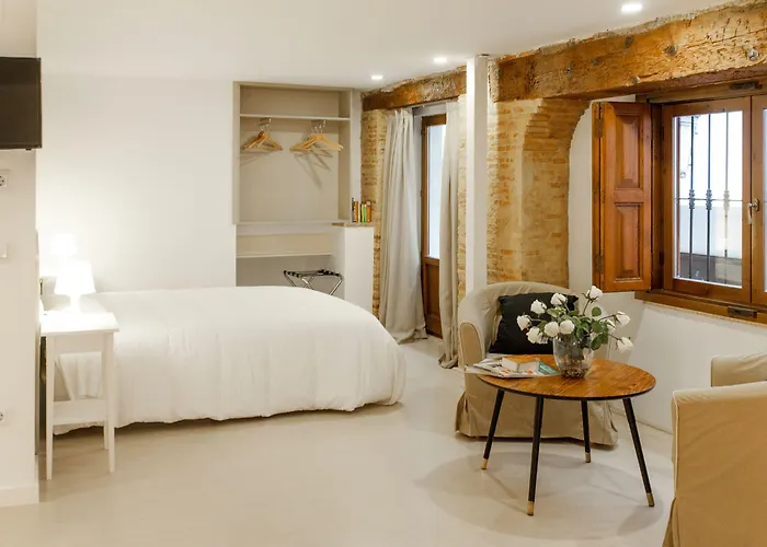 Hotel Host&home 3*